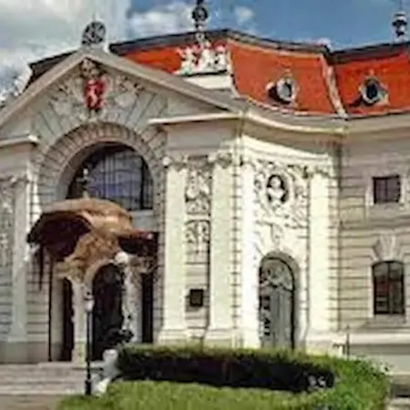 شقة Lovely Apartment In Downtown With Free Parking Kecskemét
