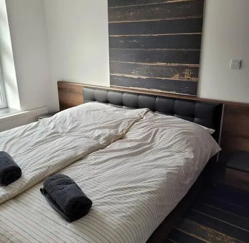Lovely With Free Parking Apartamento *