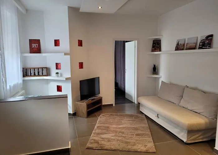 Lovely With Free Parking Apartamento Kecskemét